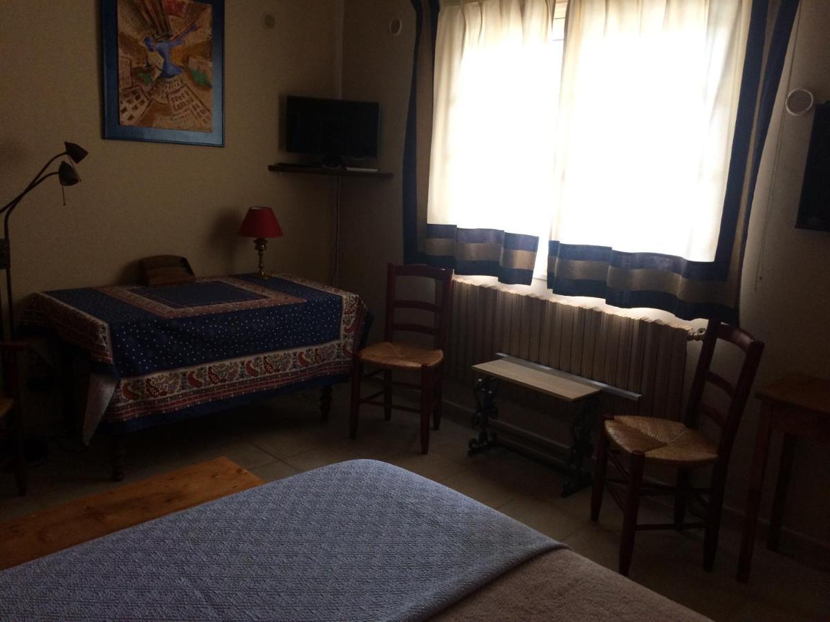 Chambre Dans Villa Charmante 瓦拉布雷格 外观 照片